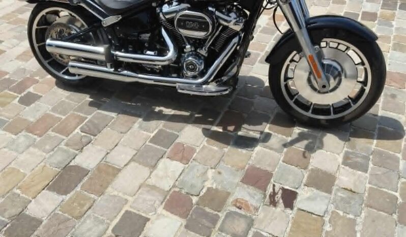 
HARLEY-DAVIDSON FAT BOY 114 – 1868 cm³ – 2022 – 6 500 km – Kesstech full									