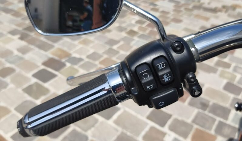 
HARLEY-DAVIDSON FAT BOY 114 – 1868 cm³ – 2022 – 6 500 km – Kesstech full									