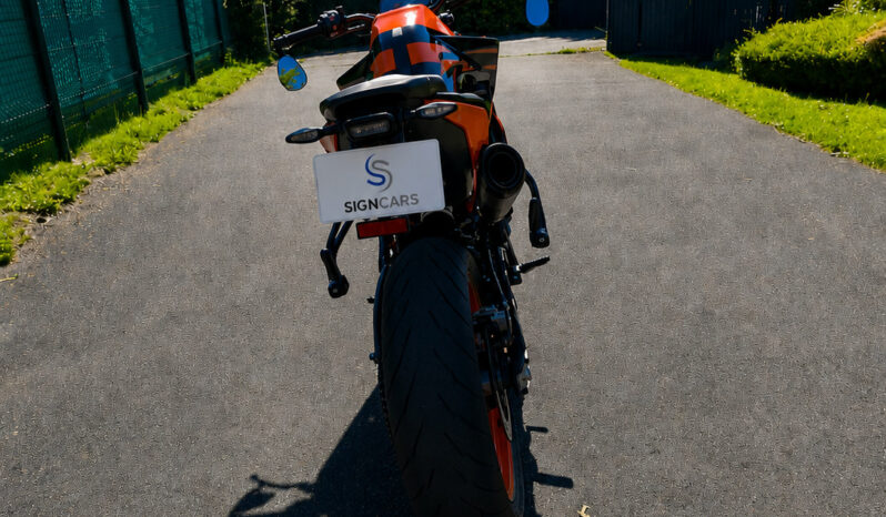 
KTM 890 Duke GP – 115 ch – 2023 – 3 550 km full									