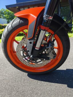 KTM 890 Duke GP – 115 ch – 2023 – 3 550 km full