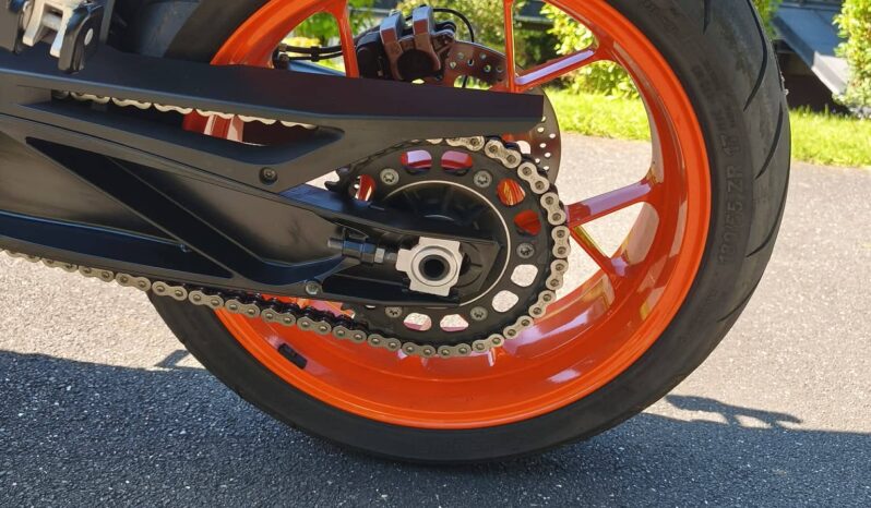 
KTM 890 Duke GP – 115 ch – 2023 – 3 550 km full									
