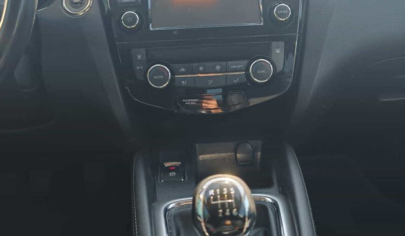 
NISSAN Qashqai N-Connecta 1.2 DIG-T 115 ch full									