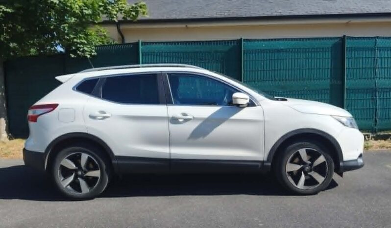 
NISSAN Qashqai N-Connecta 1.2 DIG-T 115 ch full									