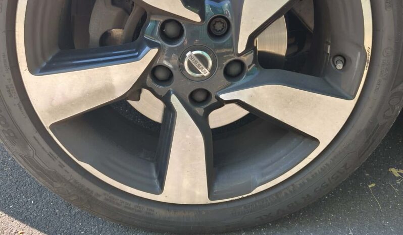 
NISSAN Qashqai N-Connecta 1.2 DIG-T 115 ch full									