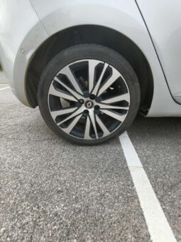 
RENAULT CLIO V Initiale Paris E-Tech Hybrid full									