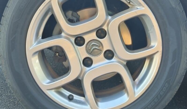 
CITROËN C4 Cactus 110 CH full									