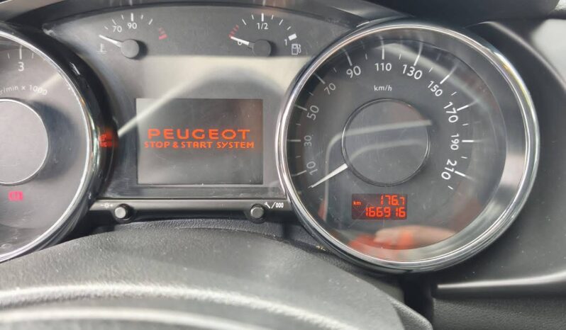
PEUGEOT 3008 Féline full									
