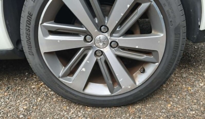 
PEUGEOT 3008 Féline full									