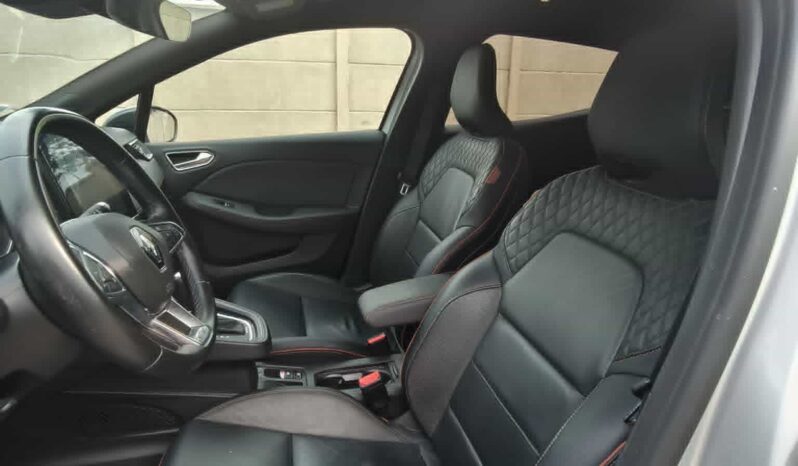 
RENAULT CLIO V Initiale Paris E-Tech Hybrid full									