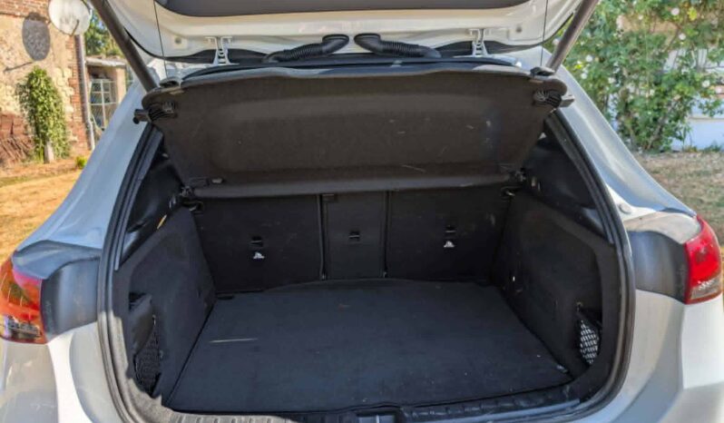 
MERCEDES-BENZ Classe GLA hybride full									