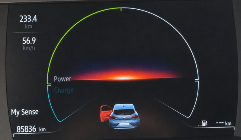 
RENAULT CLIO V Initiale Paris E-Tech Hybrid full									