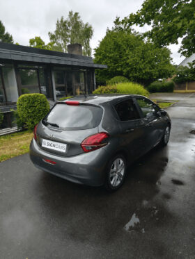 PEUGEOT 208 Style 82ch