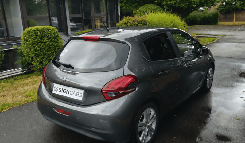 
PEUGEOT 208 Style 82ch full									