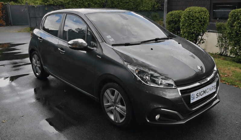 
PEUGEOT 208 Style 82ch full									