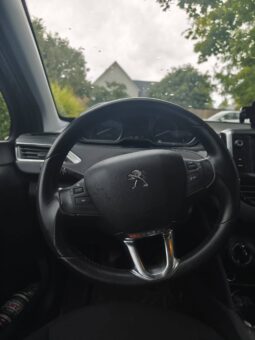 PEUGEOT 208 Style 82ch full