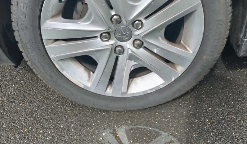 
PEUGEOT 208 Style 82ch full									