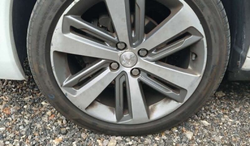 
PEUGEOT 3008 Féline full									