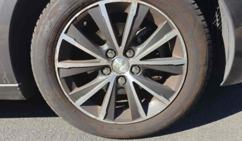 
PEUGEOT 308 Allure 130 CH full									