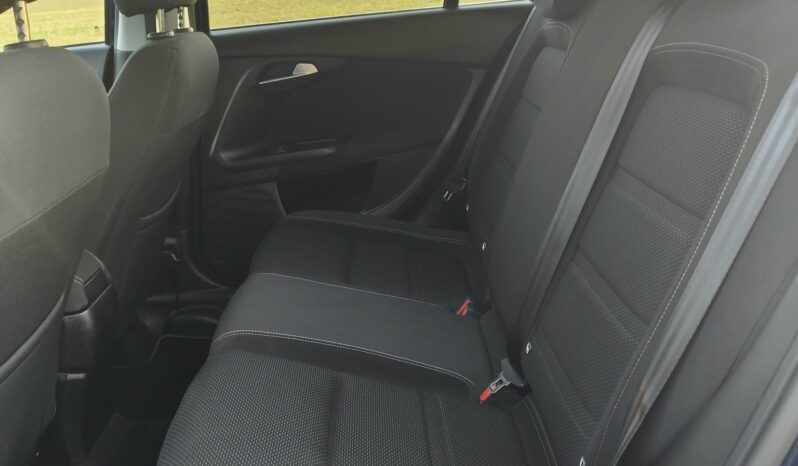 
FIAT TIPO 5 PORTES 1.4 95 ch finition Lounge full									