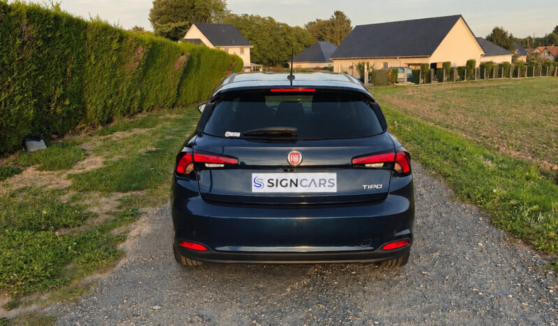 
FIAT TIPO 5 PORTES 1.4 95 ch finition Lounge full									