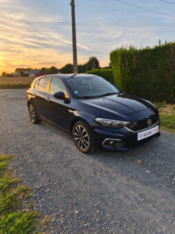 
FIAT TIPO 5 PORTES 1.4 95 ch finition Lounge full									