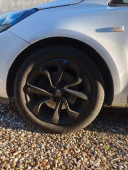 
OPEL CORSA COLOR EDITION – MOTEUR À CHAÎNE full									