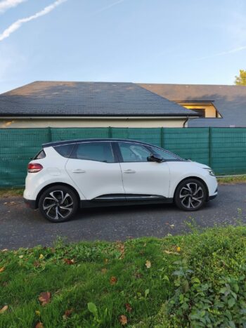 Vivez l’expérience SIGN CARS pour votre véhicule