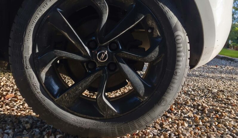 
OPEL CORSA COLOR EDITION – MOTEUR À CHAÎNE full									