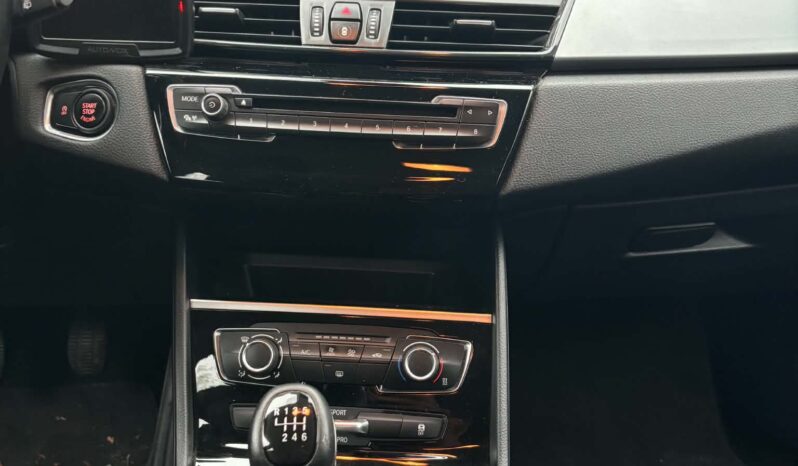 
BMW SÉRIE 2 finition Business full									