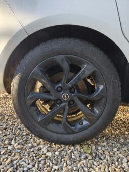 
OPEL CORSA COLOR EDITION – MOTEUR À CHAÎNE full									